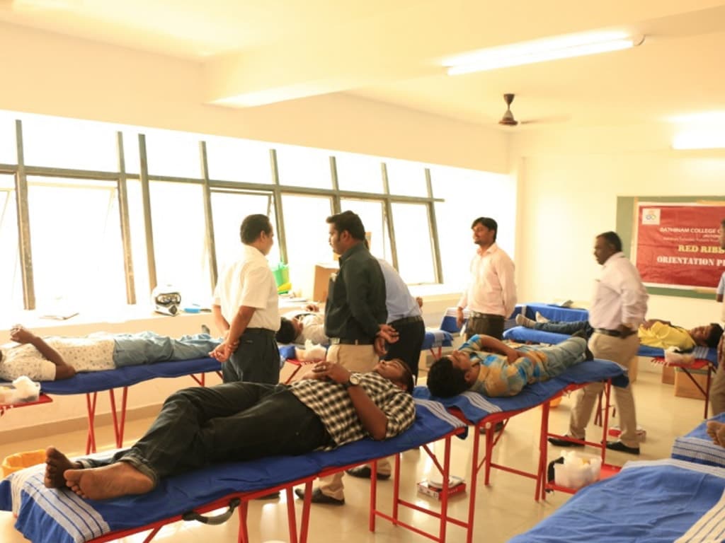 blood-donation-rathinam-yrc
